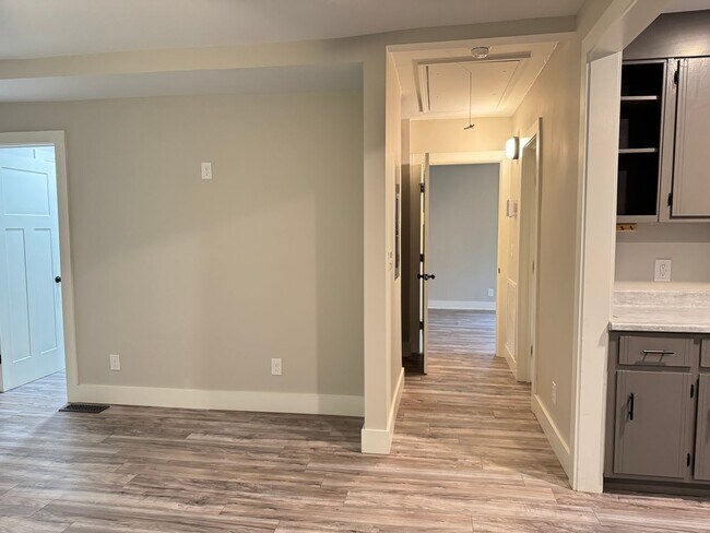 Building Photo - Dual Suite Privacy! Perfect for Roommates — Minutes to APSU & Downtown