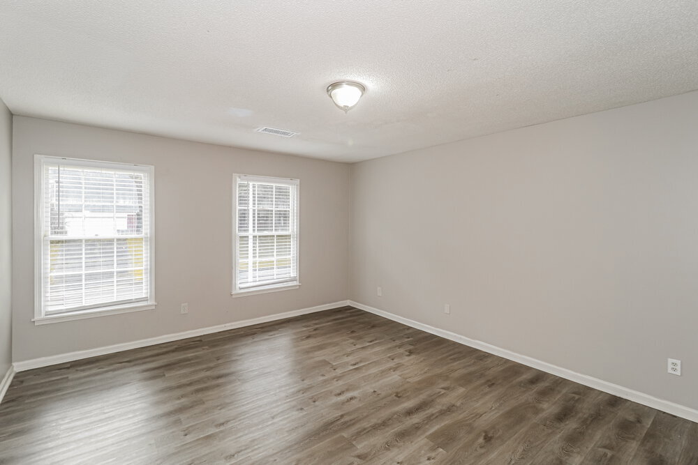 Building Photo - 329 Locust Grove Dr