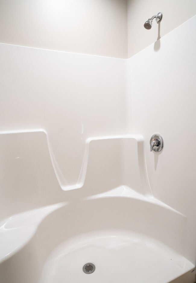 Building Photo - 4336 Dawn St