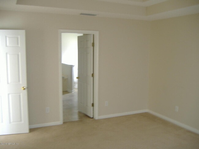 Building Photo - 14298 Fish Eagle Dr E