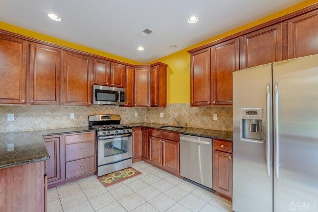 Building Photo - 2474 Canterbury Ln