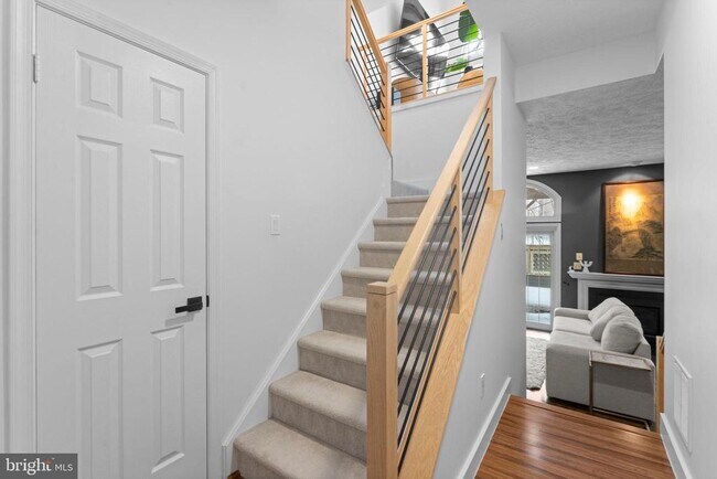 Building Photo - 11433 Heritage Oak Ct