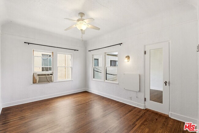 Building Photo - 4429 Finley Ave