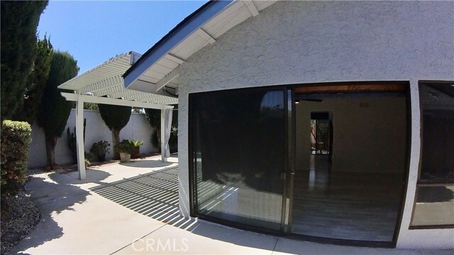 Building Photo - 1118 W Curie Ave