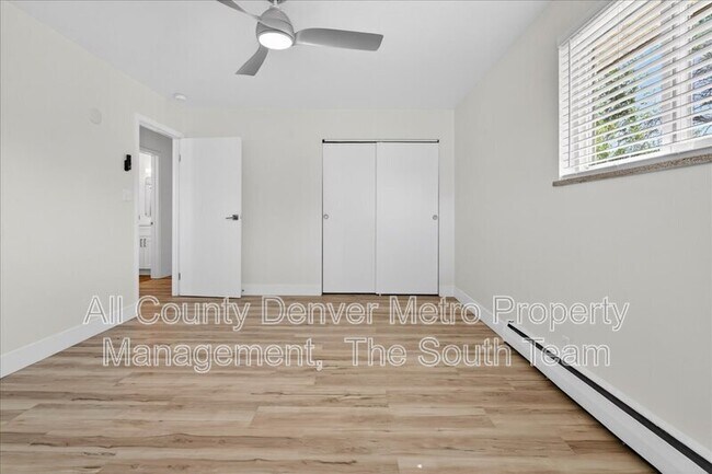 Building Photo - 9050 N Elm Ct