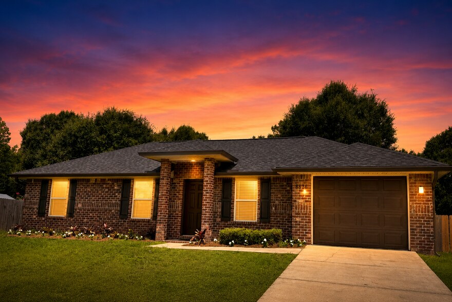 Building Photo - 8826 Bluebell St