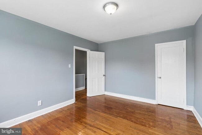 Building Photo - 5621 Clearspring Rd