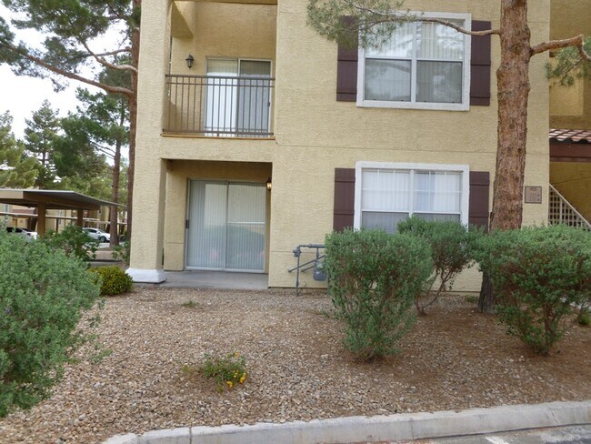 Building Photo - 2801 N Rainbow Blvd