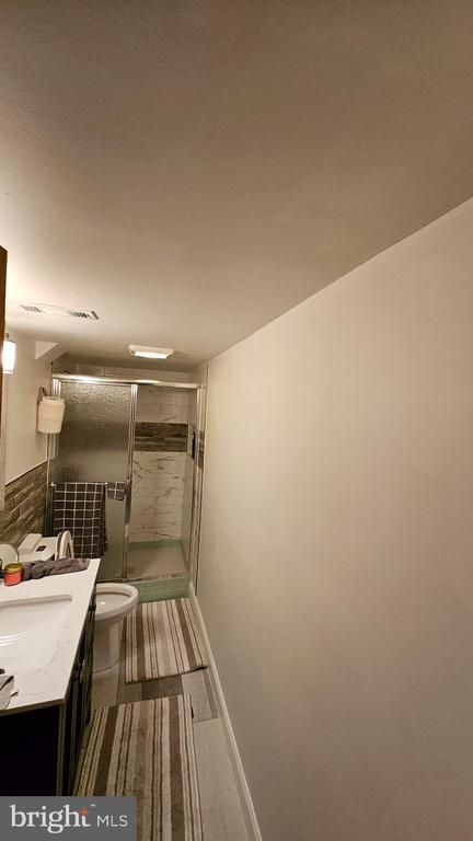 Building Photo - 1511 Jomar Dr