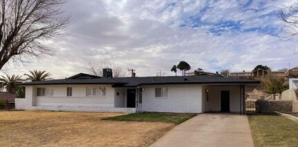 Building Photo - 4213 Hampshire Ln