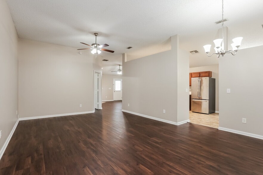 Building Photo - 8628 Springtree Road