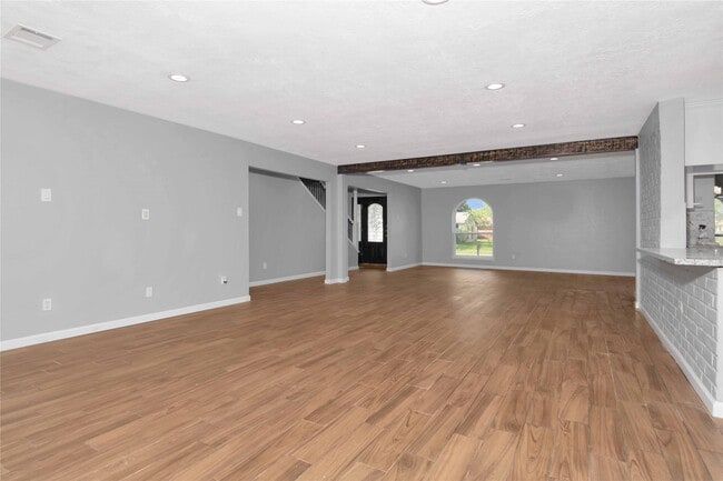 Building Photo - 12811 Golden Tee Ln