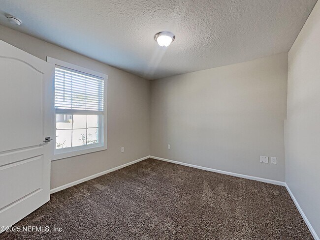 Building Photo - 3619 Derby Forest Dr