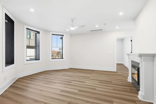 Building Photo - 34 Clinton Ave