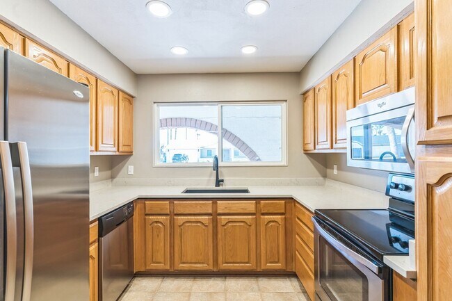 Building Photo - Charming 3BR House in Scottsdale with new ...