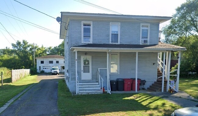 Primary Photo - 8573 Main St