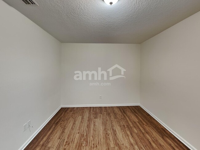 Building Photo - 1208 Nochaway Dr