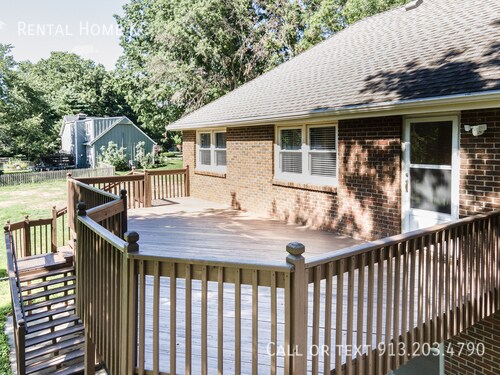 Building Photo - 7800 Noland Rd