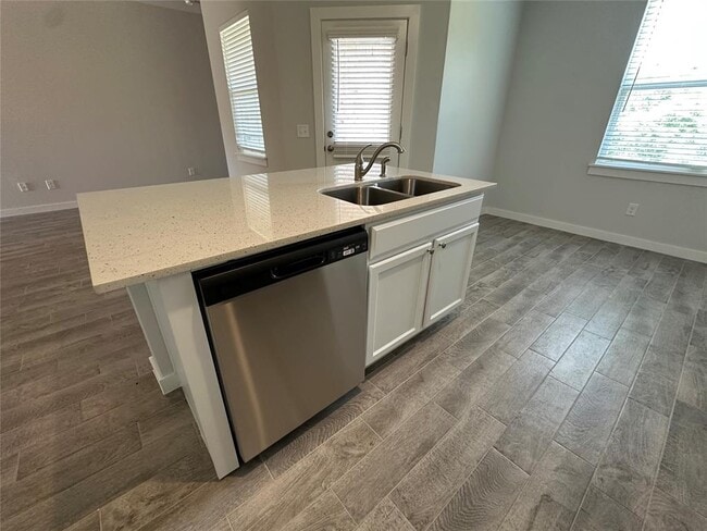 Building Photo - 18000 Lantana Loop