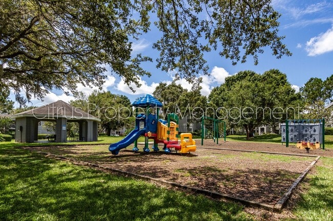Building Photo - 2569 Grassy Point Dr