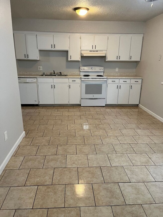 Primary Photo - Three Bedroom/1.5 Bath Home