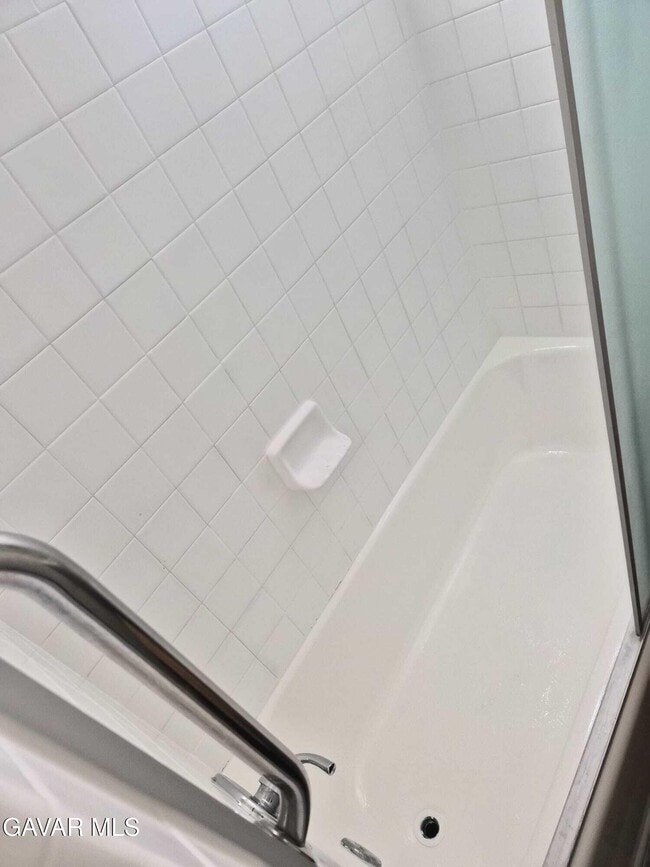 Building Photo - 38657 Ladelle Ave