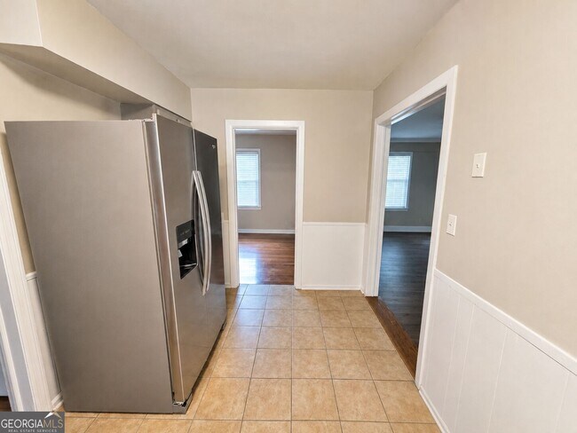 Building Photo - 2928 Belleau Ln SE