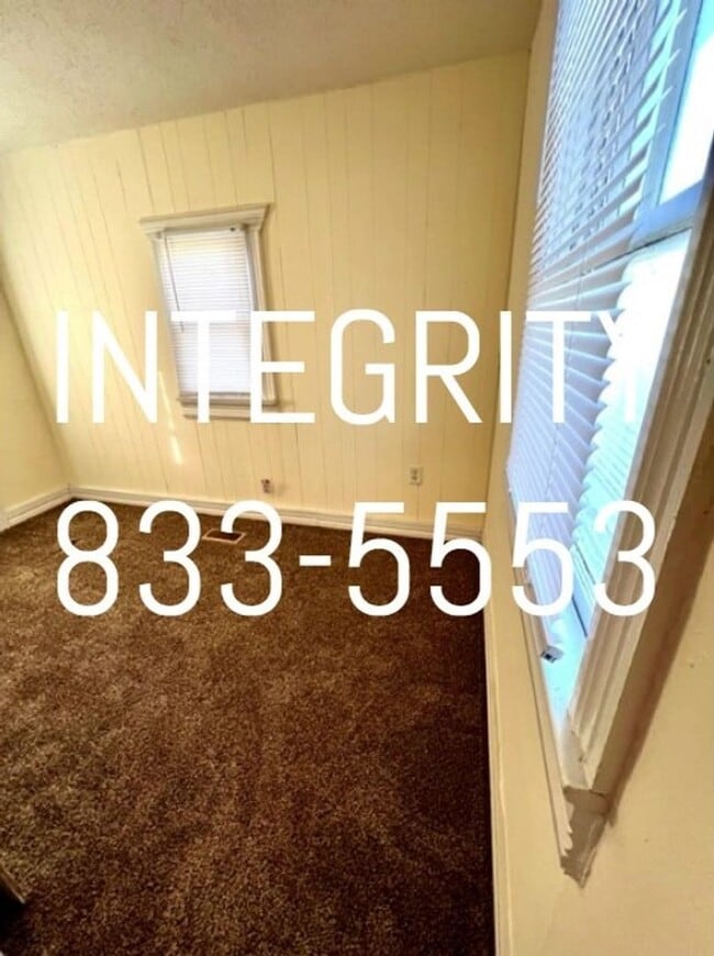 Building Photo - 1849-1851 N. Johnston