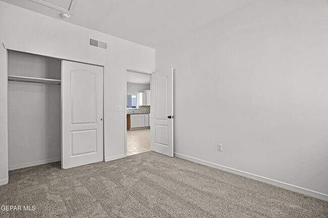 Building Photo - 14372 Bill Lazor Pkwy