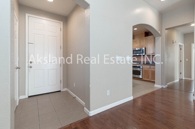Building Photo - 936 Heartland Dr