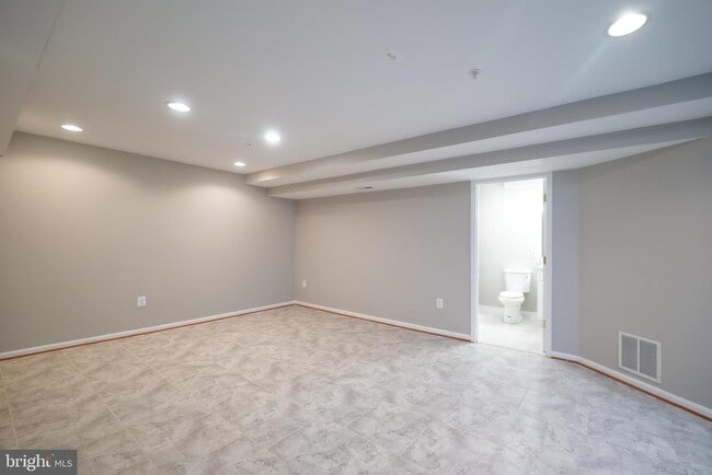 Building Photo - 7709 Killbarron Dr