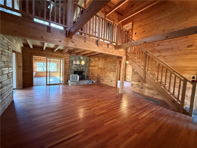 Building Photo - 2405 Mountain Rd