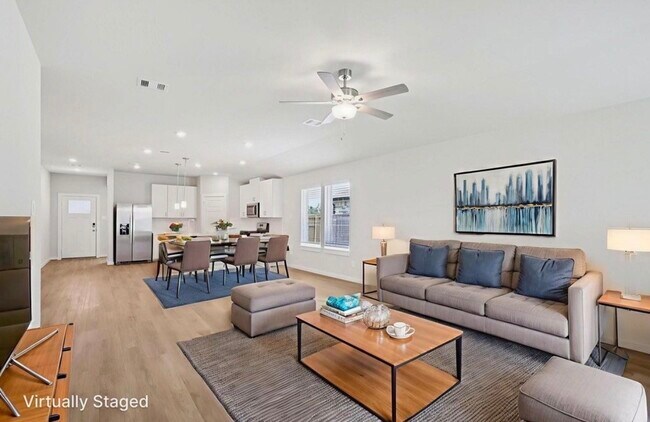 Building Photo - 3300 Memorial Way