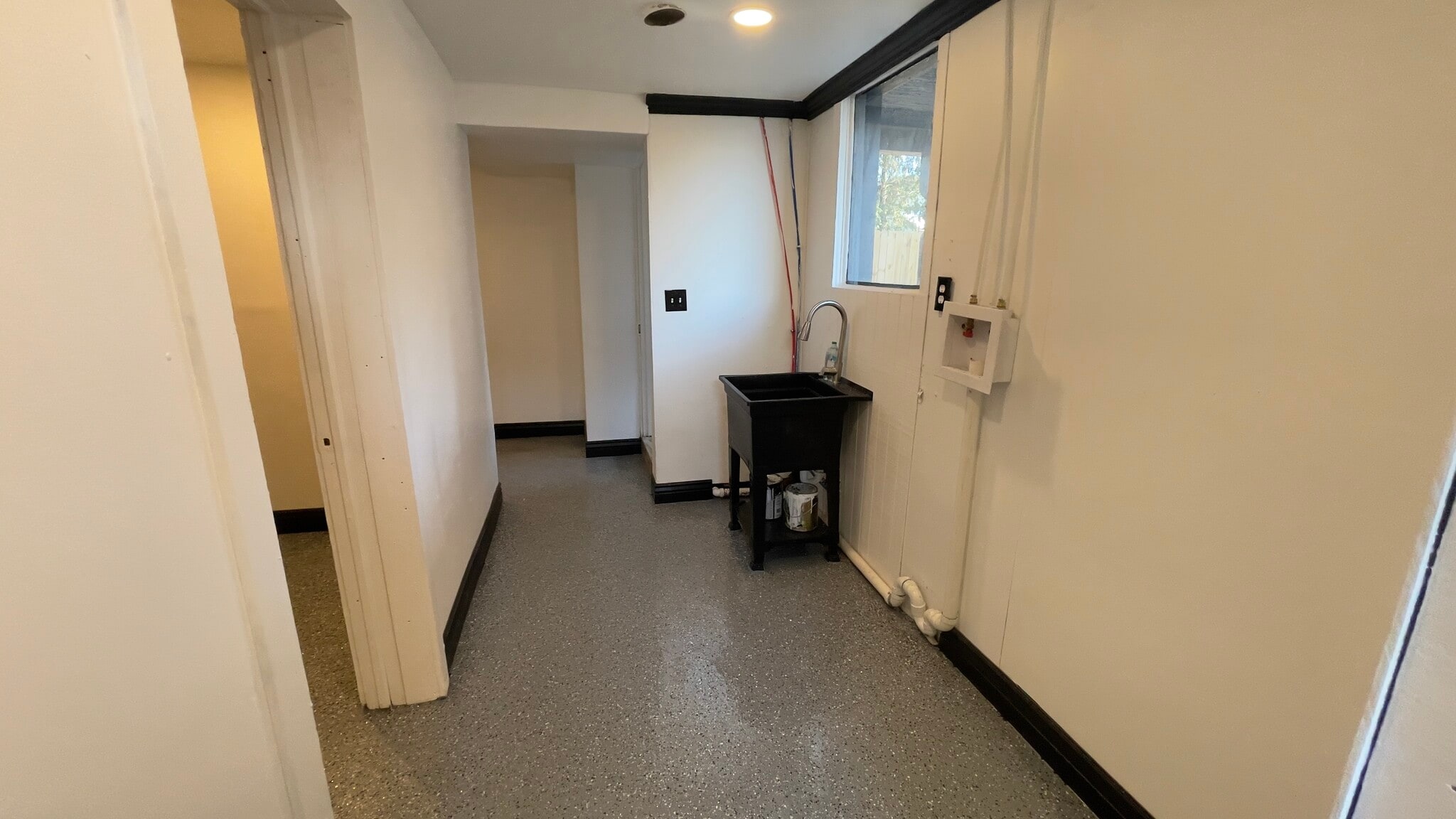 Building Photo - 308 9th St