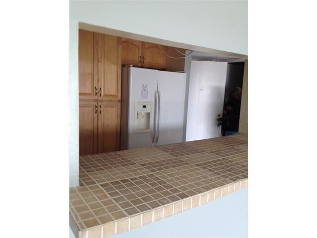 Building Photo - 4164 Inverrary Dr