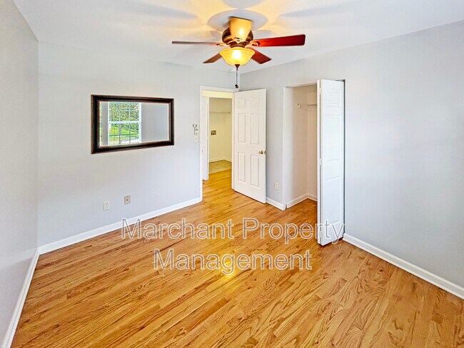 Building Photo - 503 Peach Grove Pl