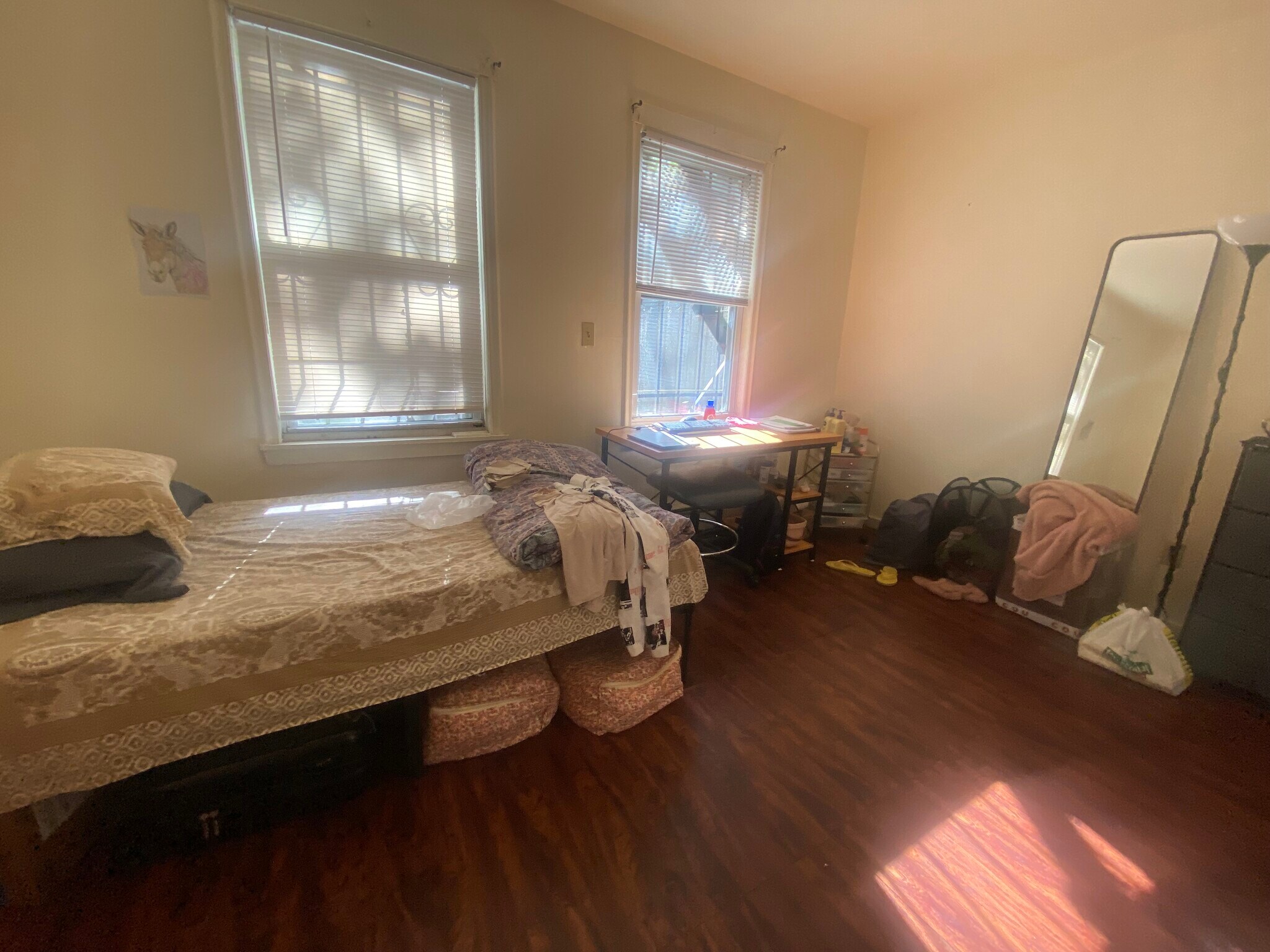 Building Photo - 1576 Tremont St