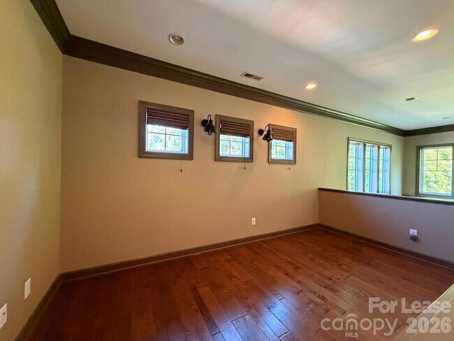 Building Photo - 15124 Sapphire Hill Ln