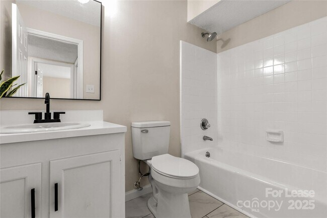 Building Photo - 7205 Winery Ln