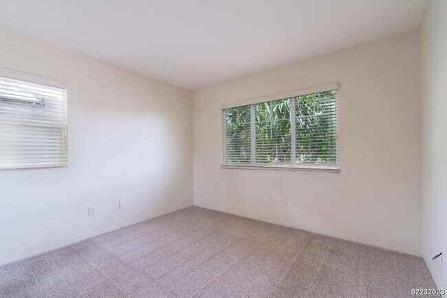 Building Photo - 3br/2.5 ba Single Family Home in Ocean Pointe