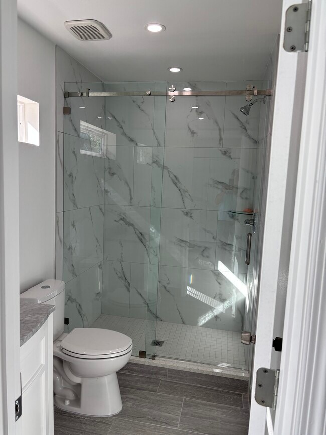 Building Photo - 15443 Peace Blvd