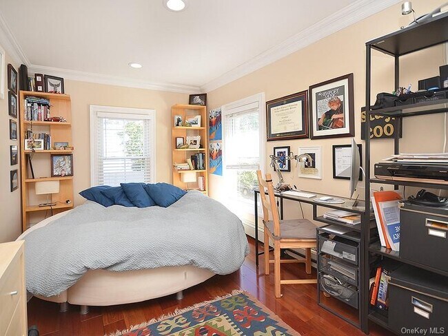 Building Photo - 82 Central Ave