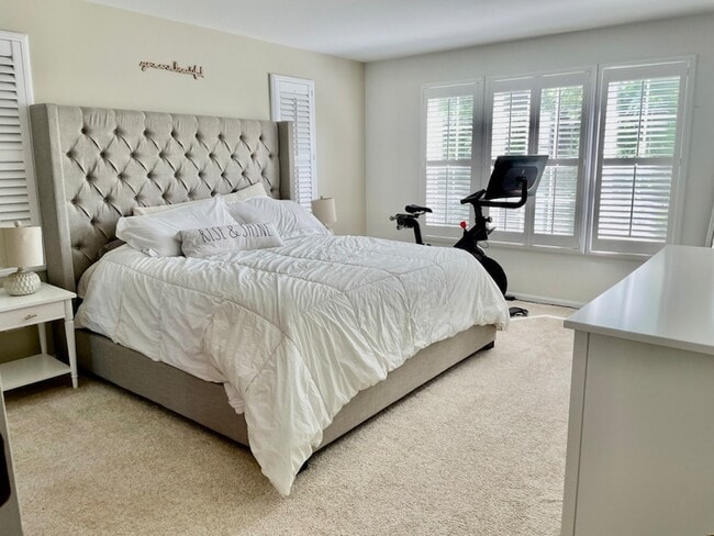 Building Photo - 24358 Leski Ln