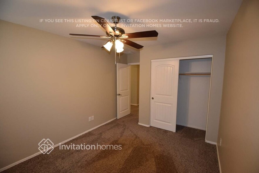 Building Photo - 1344 E Palomino Way