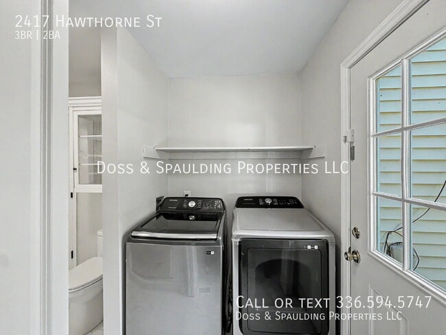 Building Photo - 2417 Hawthorne St