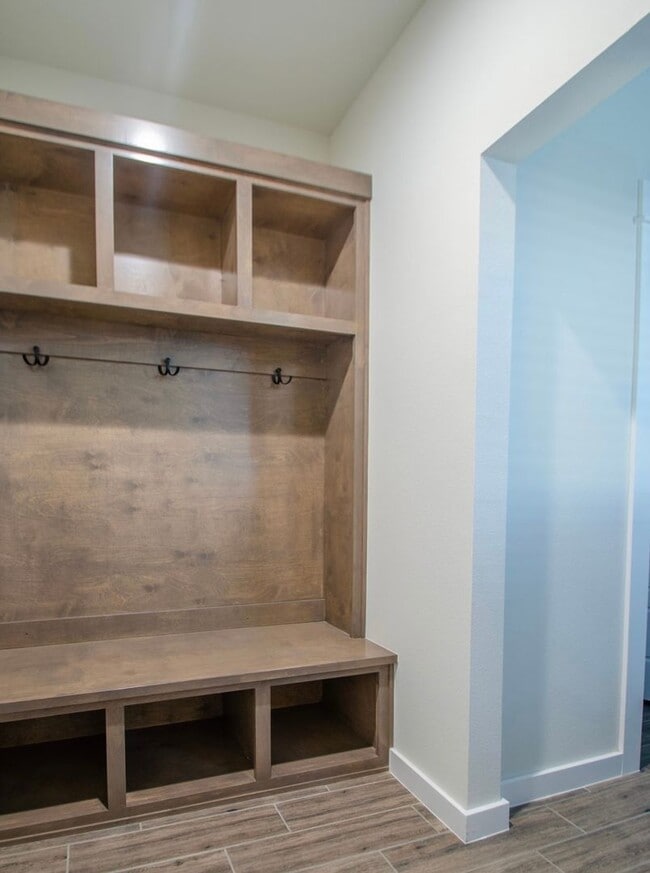 Building Photo - Gorgeous Newer Construction 4 Bedroom Home In The Highly Desirable Chisholm Ranch Subdivision!