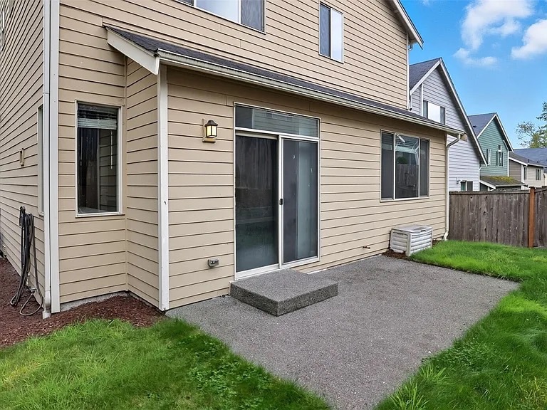 Building Photo - 13014 SE 308th Pl