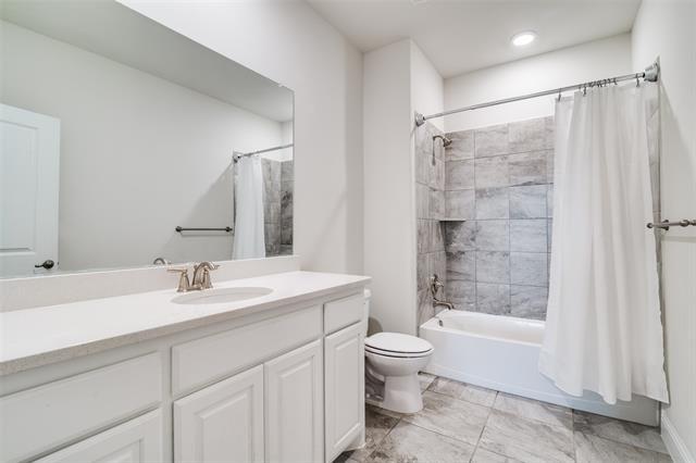 Building Photo - 4214 Selborne Dr