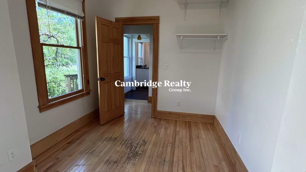 Primary Photo - 76 Curtis St