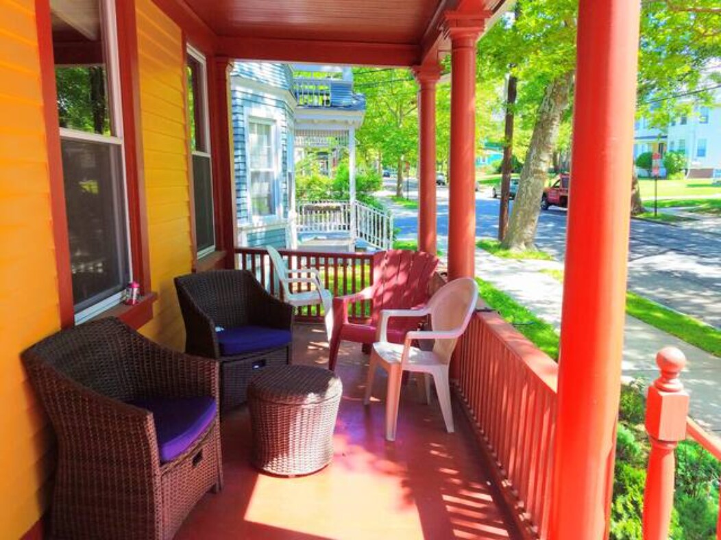 Porch - 170 Mansfield St